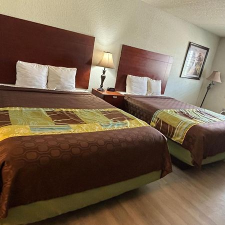 Hotel Bien Venido Pearsall Ngoại thất bức ảnh