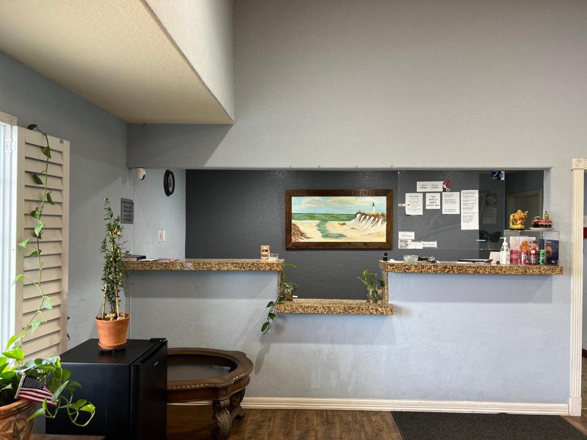 Hotel Bien Venido Pearsall Ngoại thất bức ảnh