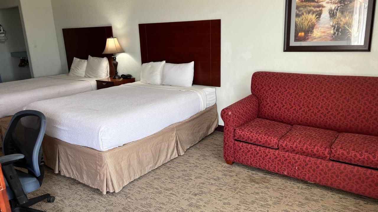 Hotel Bien Venido Pearsall Ngoại thất bức ảnh
