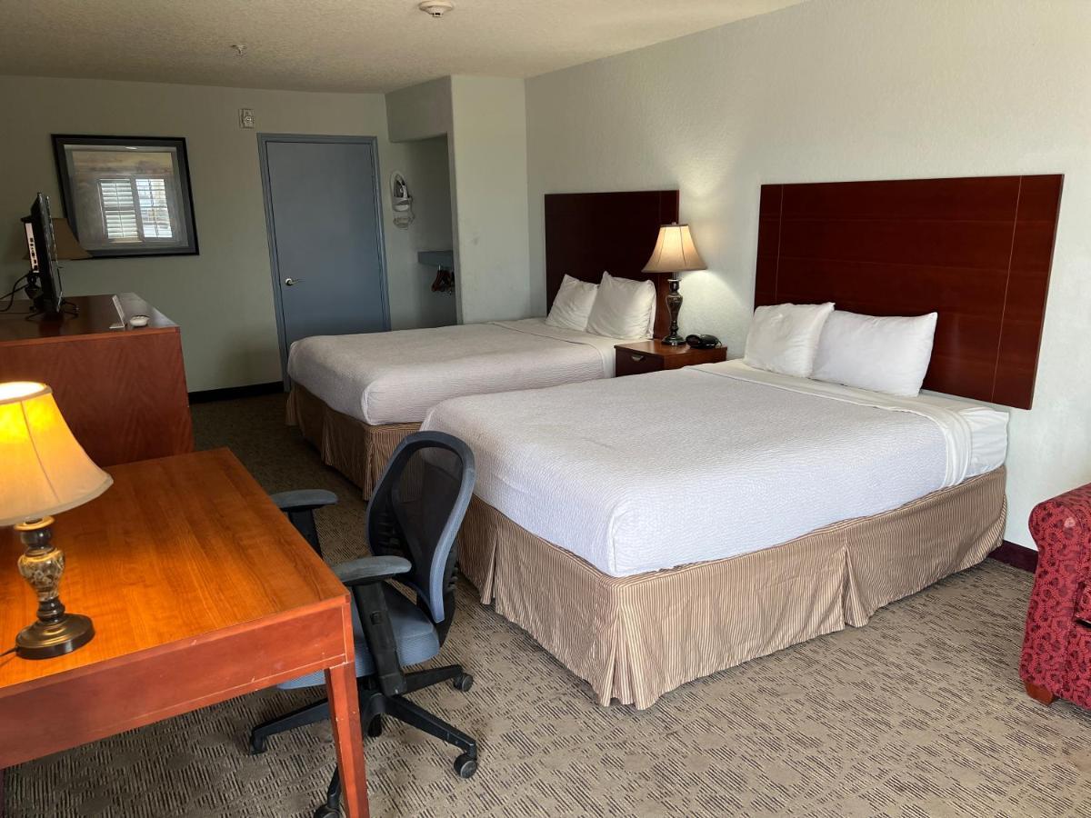Hotel Bien Venido Pearsall Ngoại thất bức ảnh